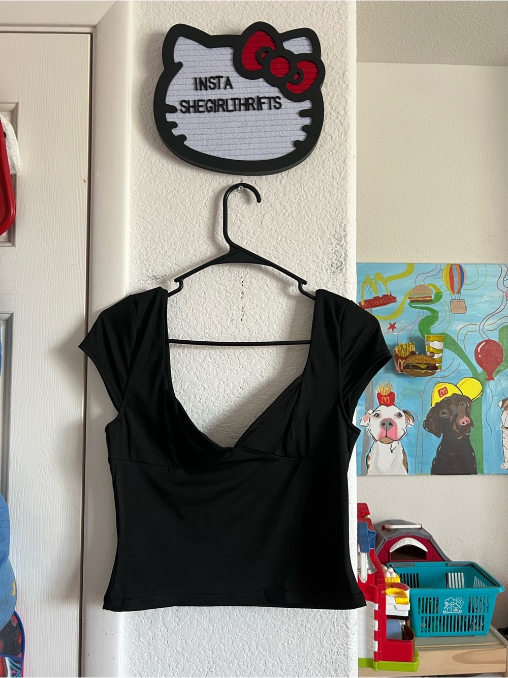 black crop top